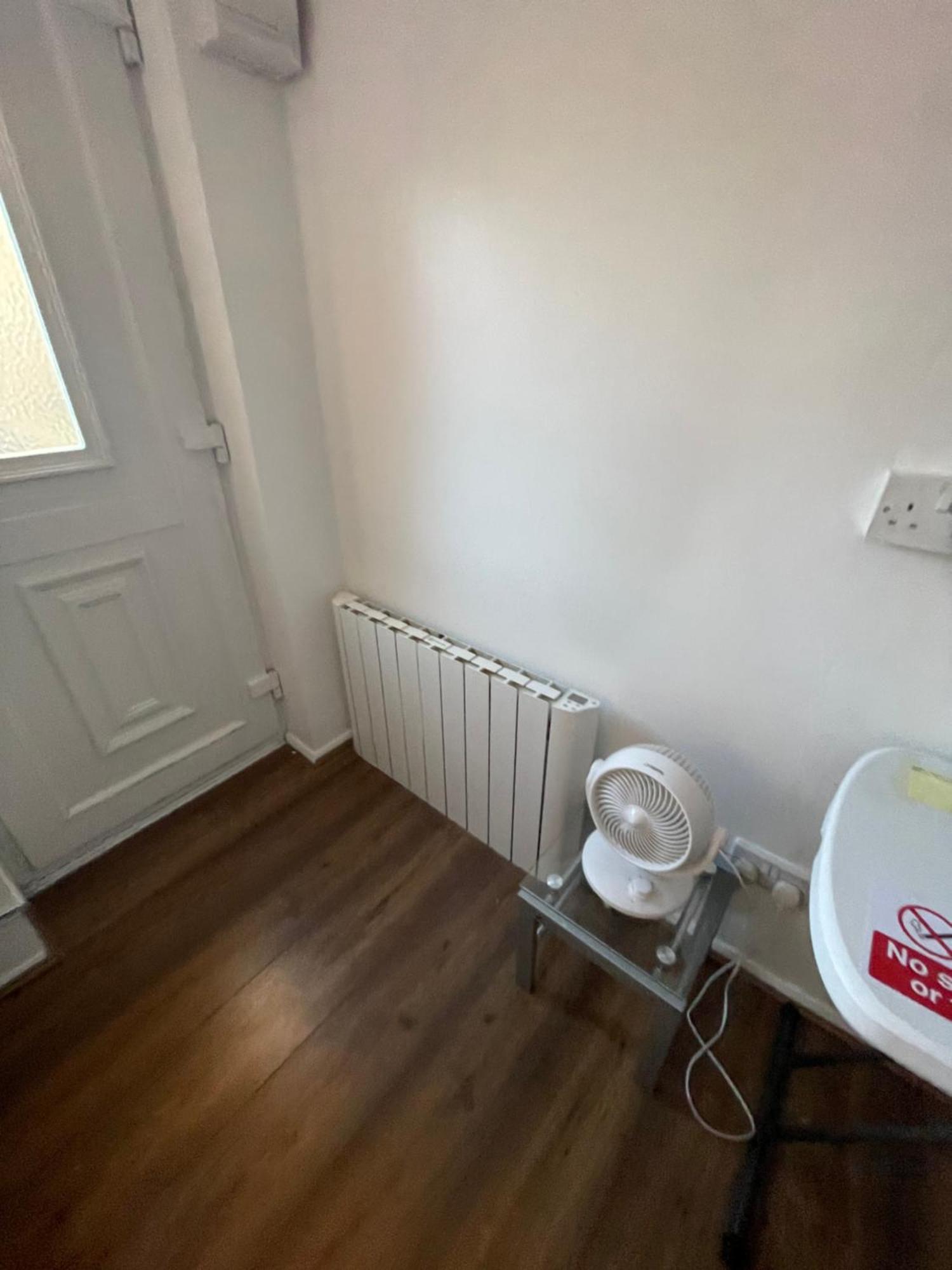 Fantastic Studio, Private Bathroom And Mini Kitchen. Thamesmead  Luaran gambar