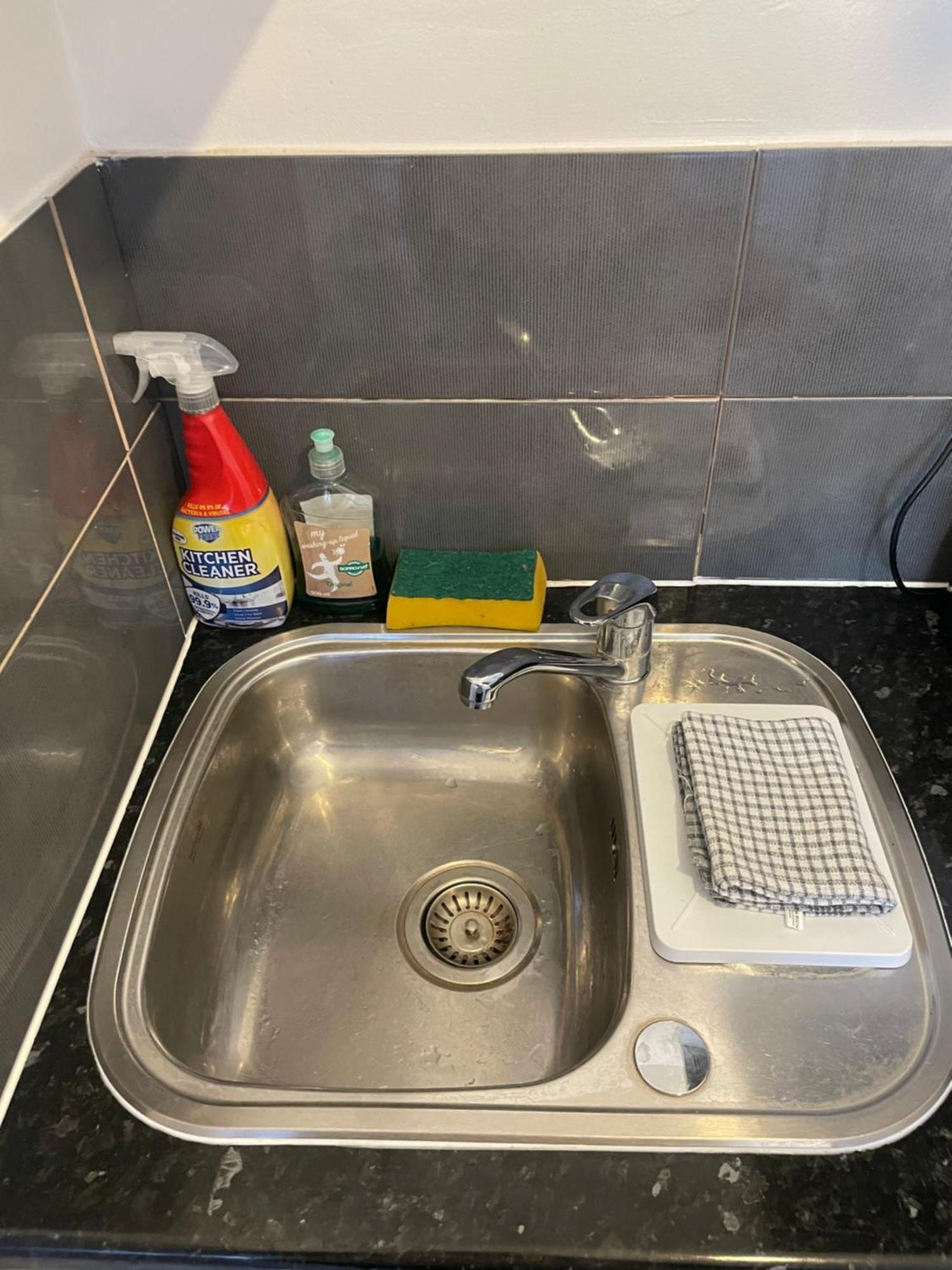 Fantastic Studio, Private Bathroom And Mini Kitchen. Thamesmead  Luaran gambar