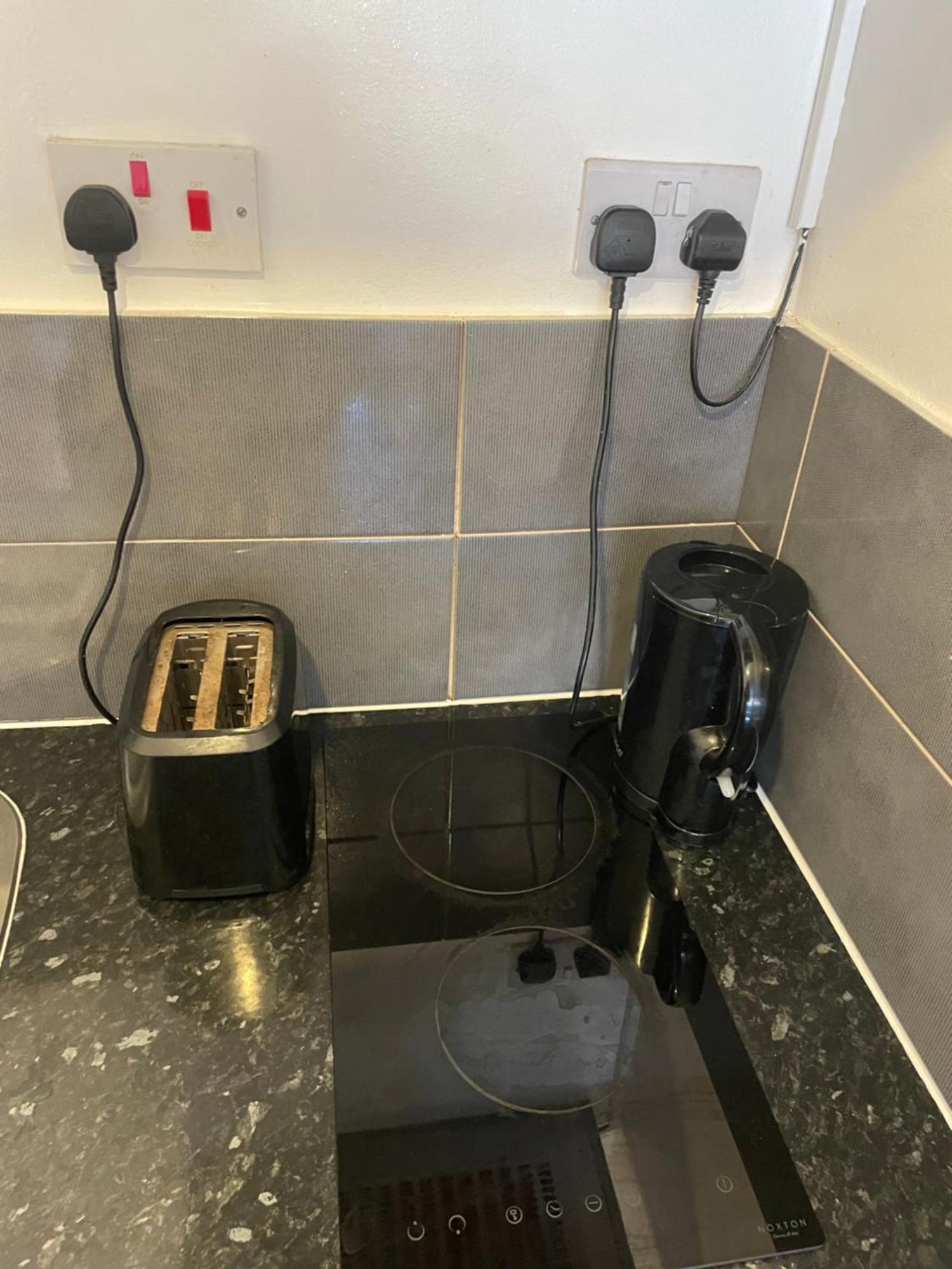 Fantastic Studio, Private Bathroom And Mini Kitchen. Thamesmead  Luaran gambar